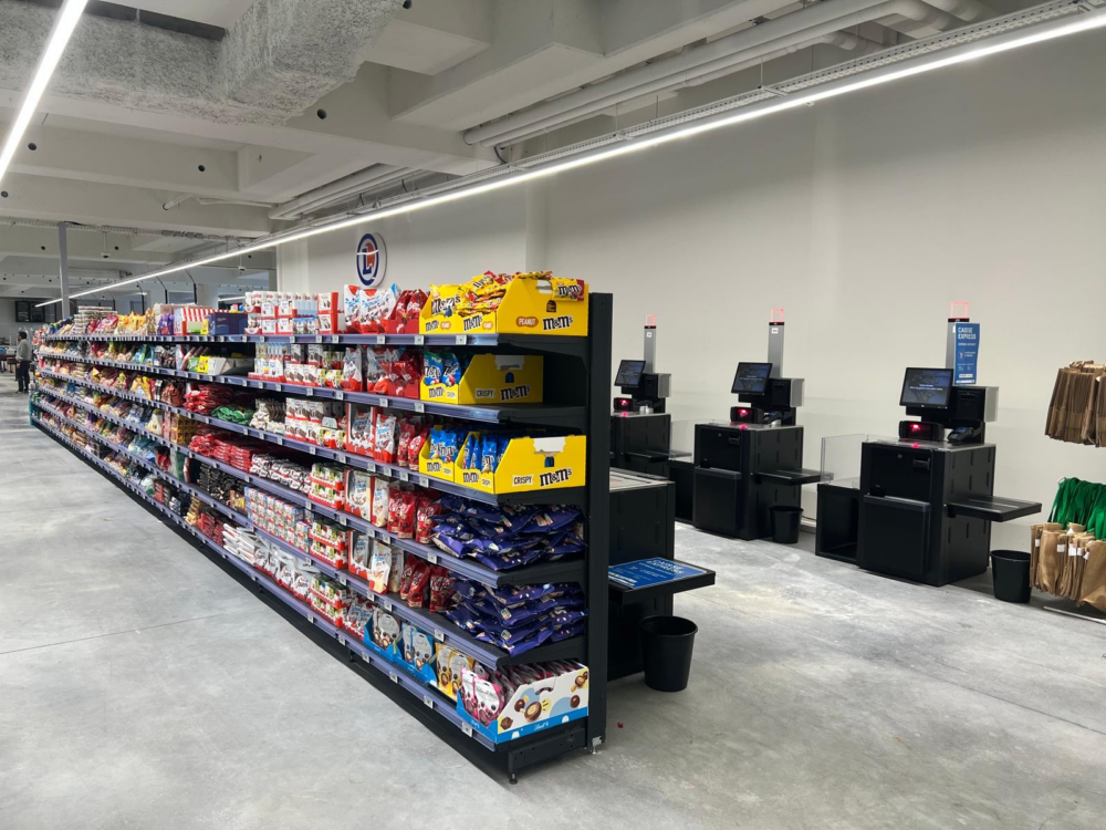 Intérieur du magasin provisoire colombes pendant les travaux